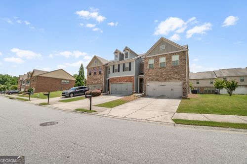 3511 Brockenhurst Dr, Buford, GA, 30519-4717 | Card Image