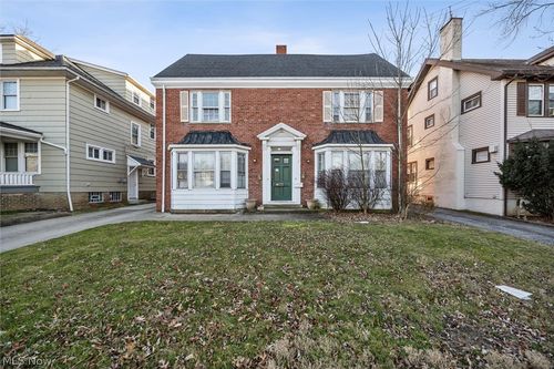 13110 Cedar Rd, Cleveland Heights, OH, 44118-2725 | Card Image