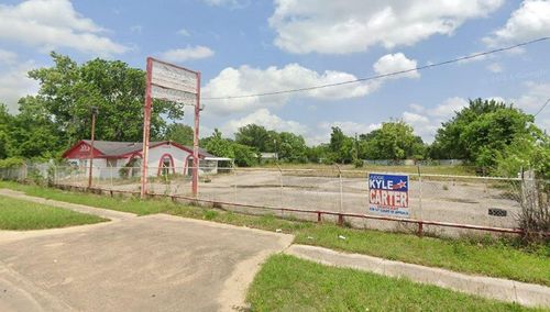 10022 Eastex Fwy, Houston, TX, 77093-5711 | Card Image
