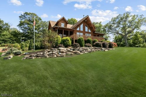 2 Garrett Dr, Newton, NJ, 07860-6355 | Card Image