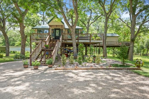 441 County Road 135, Hutto, TX, 78634-5103 | Card Image