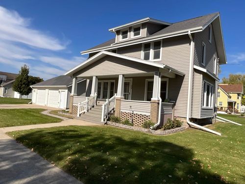 400 Main Street, West Union, IA, 52175 | Card Image