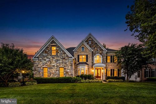 25717 Summerbank Ct, CHANTILLY, VA, 20152-2587 | Card Image