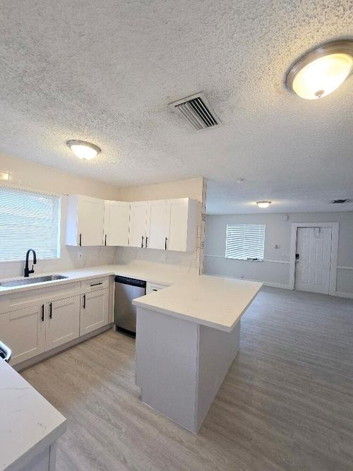 416 Sw 7th Ct, Boynton Beach, FL, 33435-5532 | Card Image