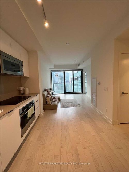 3607-20 Lombard Street, Toronto, ON, M5C0A7 | Card Image