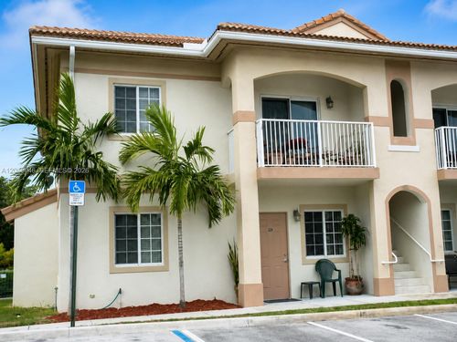 124-4950 Washington St, Hollywood, FL, 33021-7681 | Card Image