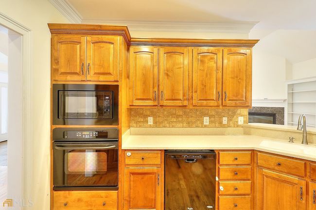 557 Arrowhead Cir, House other with 3 bedrooms, 2 bathrooms and null parking in Rutledge GA | Image 16