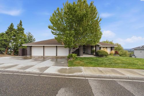 4100 W 43rd Ave, Kennewick, WA, 99337-2640 | Card Image