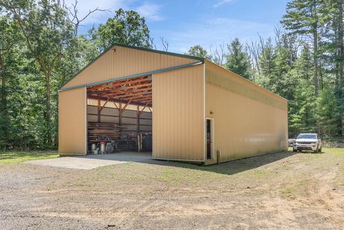 405 Brooklyn Rd, Pomfret Center, CT, 06259-2403 | Card Image