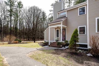 24 Kirriemuir Road, Condo with 2 bedrooms, 2 bathrooms and null parking in Stratham NH | Image 2