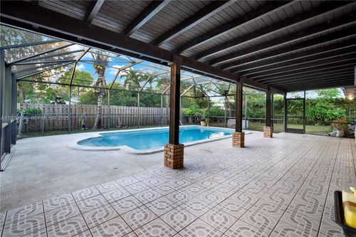 13240 Sw 98th Pl, Miami, FL, 33176-6113 | Card Image
