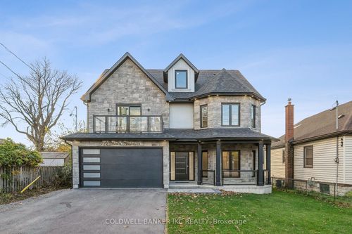 722 Beach Blvd, Hamilton, ON, L8H6Y7 | Card Image