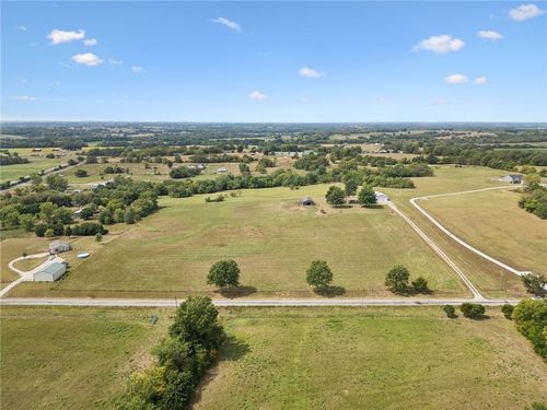 548 Nw County Road Uu, Centerview, MO, 64019-9191 | Card Image