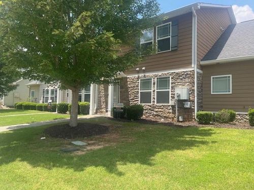 6165 Garden Cir, Douglasville, GA, 30135-6746 | Card Image