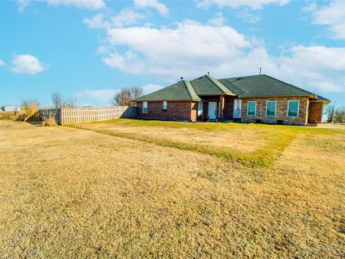 9516 Nw Grant Road, Okarche, OK, 73762 | Card Image