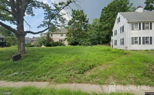 18 Cliff Court, Highland Park, NJ, 08904 | Card Image