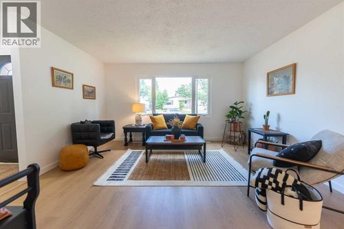 29 Anquetel St, Red Deer, AB, T4R1G6 | Card Image