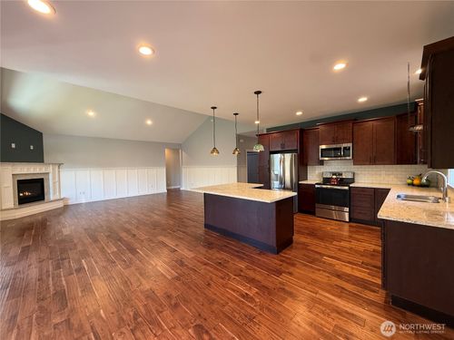 2927 Fenmoor Ln Se, Olympia, WA, 98501-5630 | Card Image
