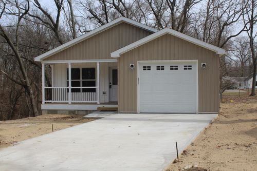 254 Meeking St, Muskegon, MI, 49442-1332 | Card Image