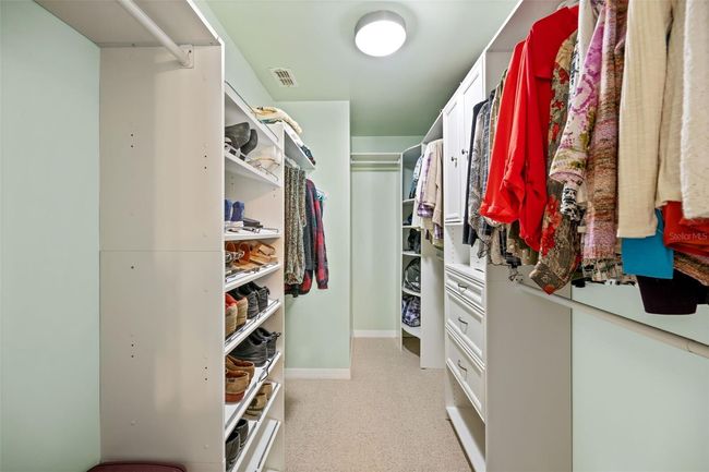 Primary Closet | Image 35