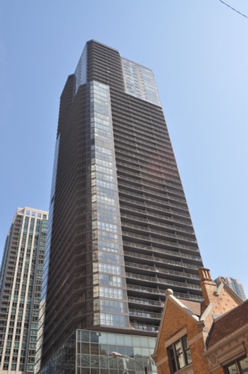 2406-10 Ontario St, Chicago, IL, 60611-2756 | Card Image