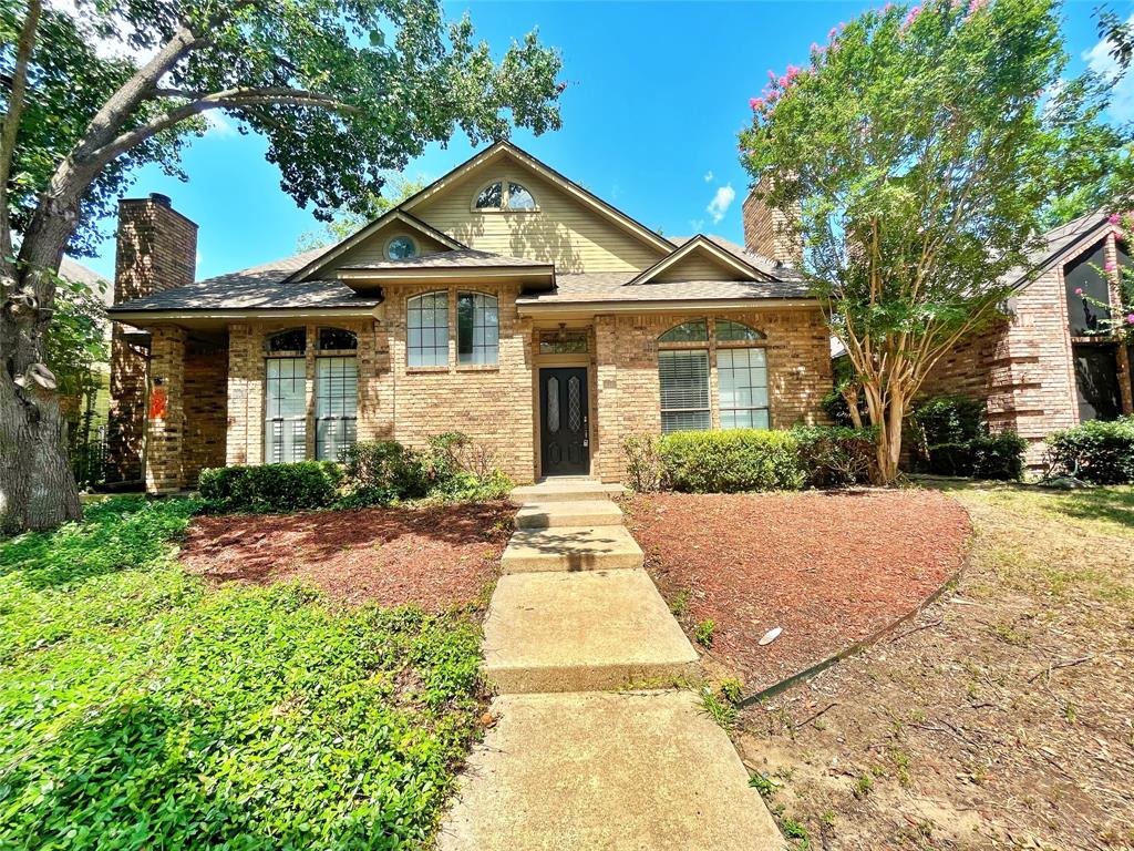 Lochngreen Trl, Arlington, TX 76012