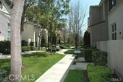 29-27 El Cajon, Irvine, CA, 92602-0949 | Card Image