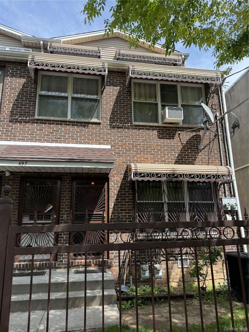 497 Elton St, Brooklyn, NY, 11208-3515 | Card Image