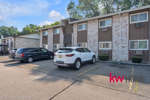apt-2-7330 Woodview St, Westland, MI, 48185-5904 | Card Image