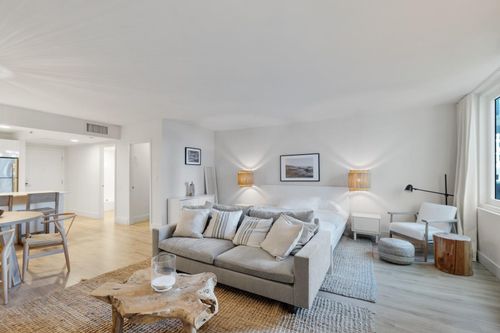 323-2301 Collins Ave, Miami Beach, FL, 33139-1639 | Card Image