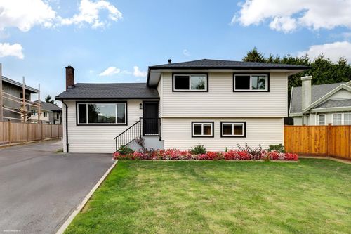 9360 Pinewell Cres, Richmond, BC, V7A2C6 | Card Image
