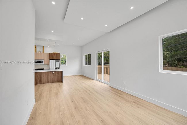 1 - 2931 Sw 12 Th Ave, Home with 3 bedrooms, 2 bathrooms and null parking in Fort Lauderdale FL | Image 7