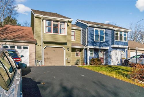 22 Lexington Dr, Clifton Park, NY, 12065-7520 | Card Image