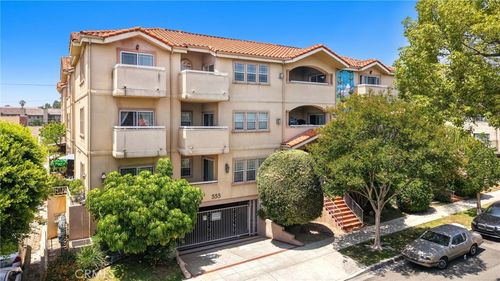 301-555 E Santa Anita Ave, Burbank, CA, 91501-3503 | Card Image