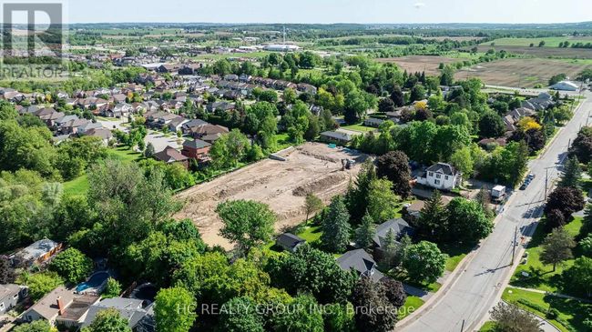 33 Joseph Hollingshed Lane, Townhouse with 3 bedrooms, 3 bathrooms and 2 parking in King (Schomberg) ON | Image 6