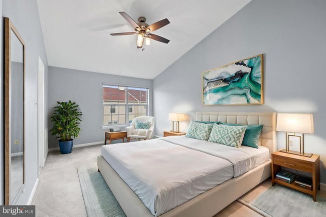 6804 Signature Cir, Townhouse with 3 bedrooms, 4 bathrooms and null parking in ALEXANDRIA VA | Image 13