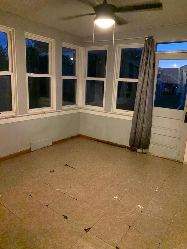 206 E Clark St, House other with 3 bedrooms, 1 bathrooms and null parking in Calmar IA | Image 13