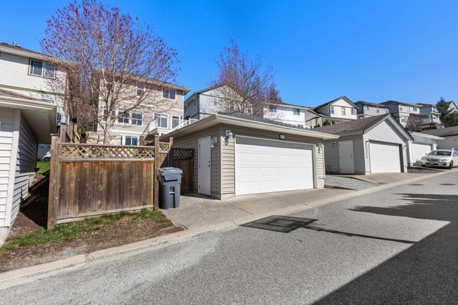 36516 Lester Pearson Way, House other with 5 bedrooms, 3 bathrooms and 3 parking in Abbotsford BC | Image 38