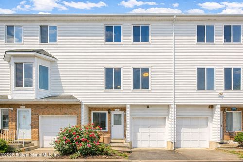 28 Jamie Lane, Staten Island, NY, 10312 | Card Image