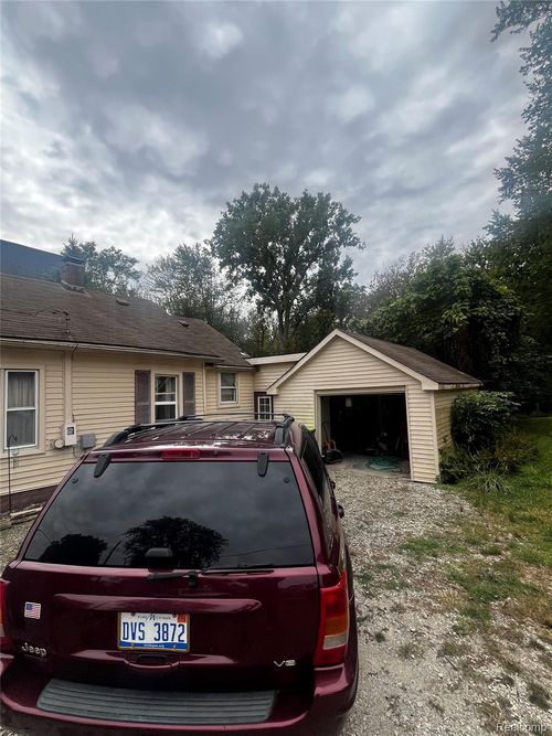 206 Bernstadt St, Novi, MI, 48377-1917 | Card Image