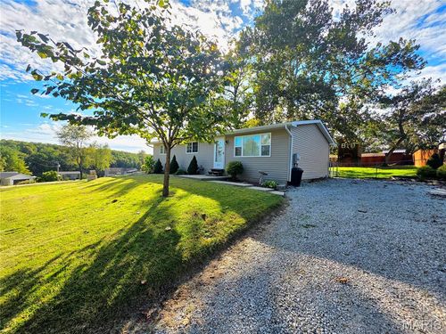 317 Red Bird Cir, Saint Clair, MO, 63077-4656 | Card Image