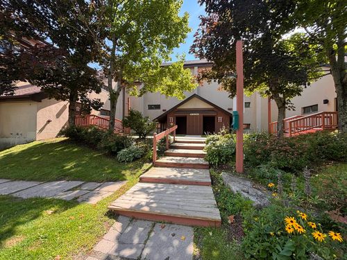 124-5D Snow Mountain Village, Dover, VT, 05356 | Card Image