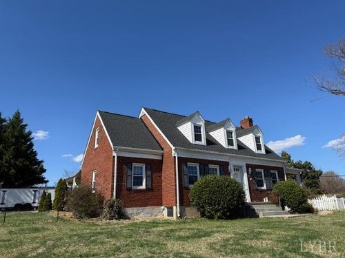 153 Ridge St, Madison Heights, VA, 24572-2321 | Card Image