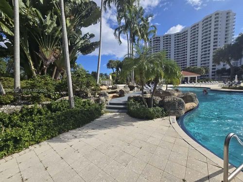 1202-3300 Ne 191st St, Aventura, FL, 33180-2451 | Card Image