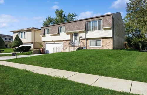 662 Sullivan Ln, University Park, IL, 60484-3031 | Card Image