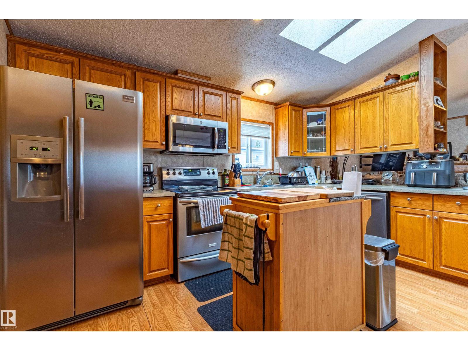 Residential in Rural Parkland County 5