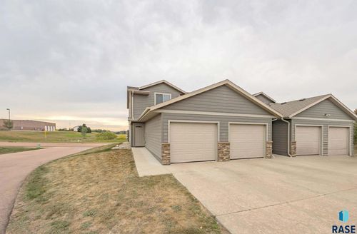412 N Sioux Blvd Boulevard, Brandon, SD, 57005 | Card Image