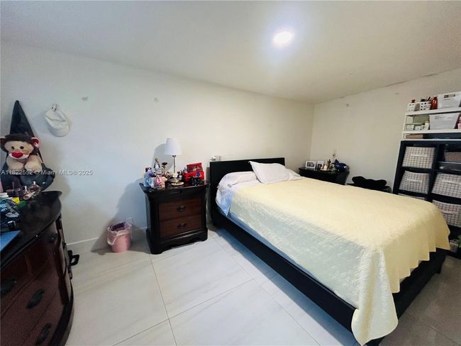 2376 Nw 55 Th St, House other with 4 bedrooms, 2 bathrooms and null parking in Miami FL | Image 8