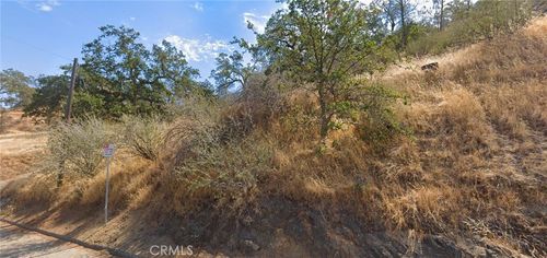 28589 Sky Harbour Rd, Friant, CA, 93626-9729 | Card Image