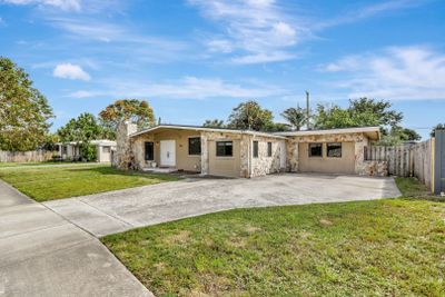 1914 Ne 53rd Ct, House other with 4 bedrooms, 3 bathrooms and null parking in Pompano Beach FL | Image 2